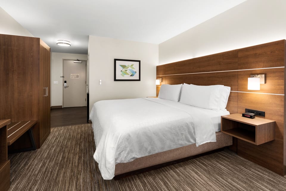 In-room safe, iron/ironing board, free cribs/infant beds, free WiFi