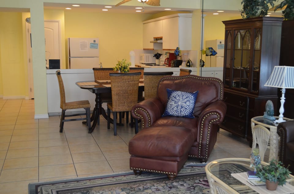 Living & Dining Area
