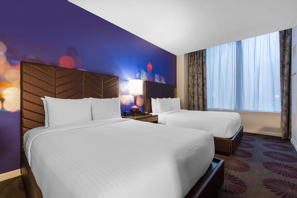 Premium bedding, in-room safe, desk, laptop workspace