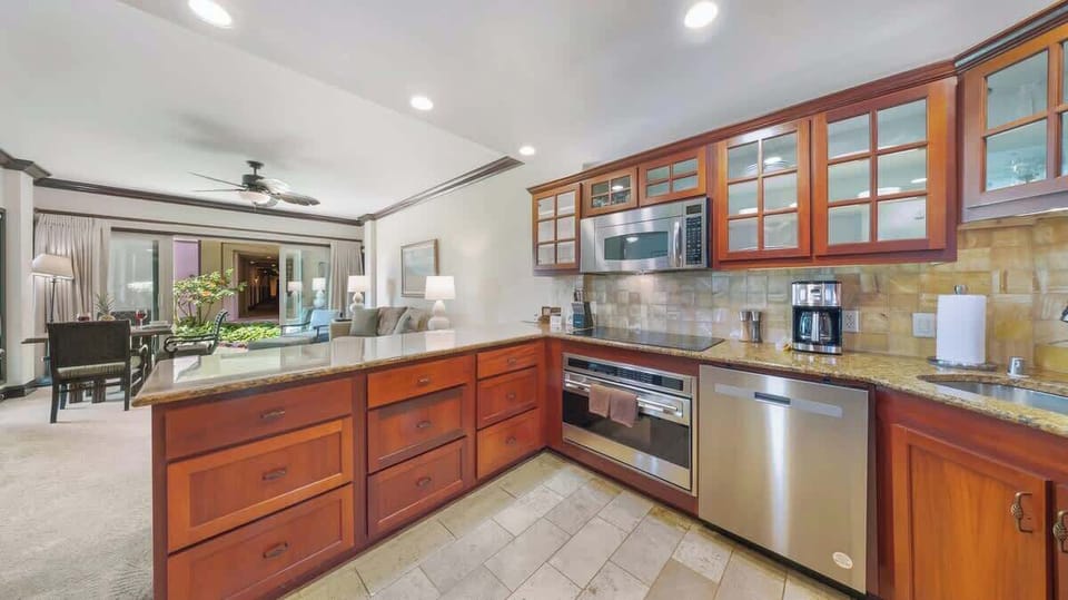 Spacious and stylish kitchen – perfect for your Kauai culinary adventures.