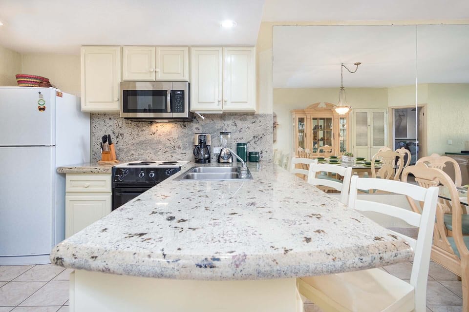 Lovely large kitchen.