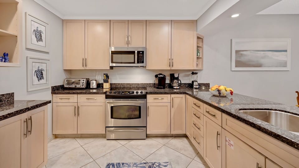 You'll have plenty of cabinet and countertop space...