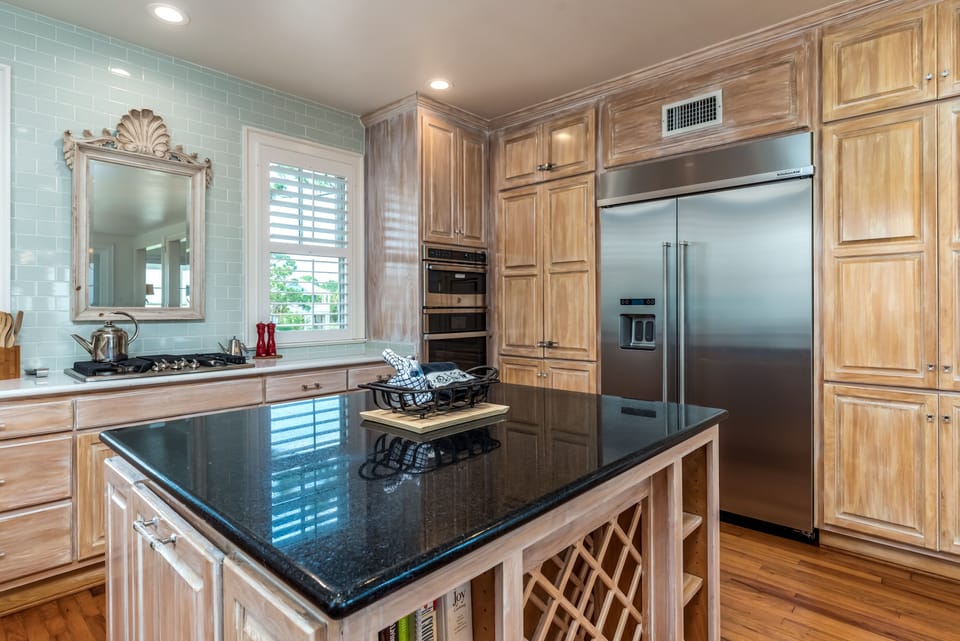 kitchen large enough for multiple cooks
