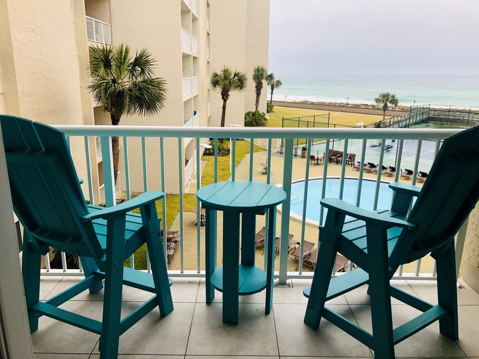 HSRC 311 Balcony View