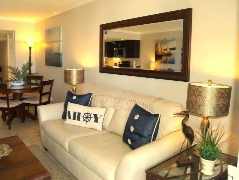 HSRC 519 Living Area