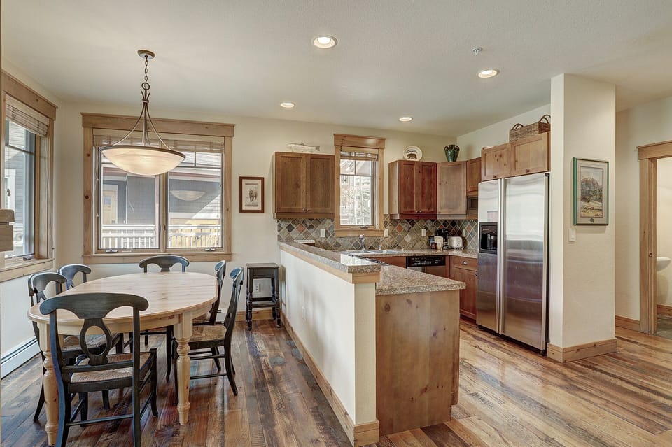 Dining Area/ Kitchen