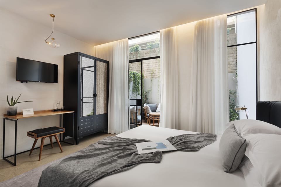 Garden | Premium bedding, in-room safe, desk, blackout drapes