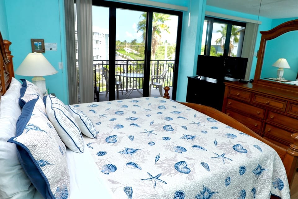 King bedroom suite