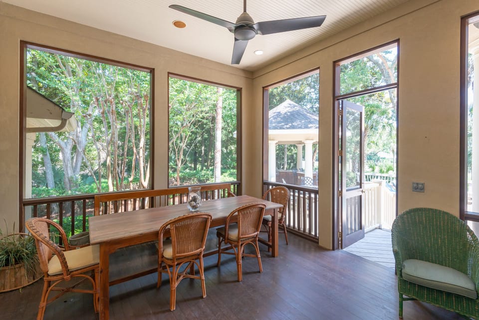 Screened in porch - porch area will seat 6 plus two chairs