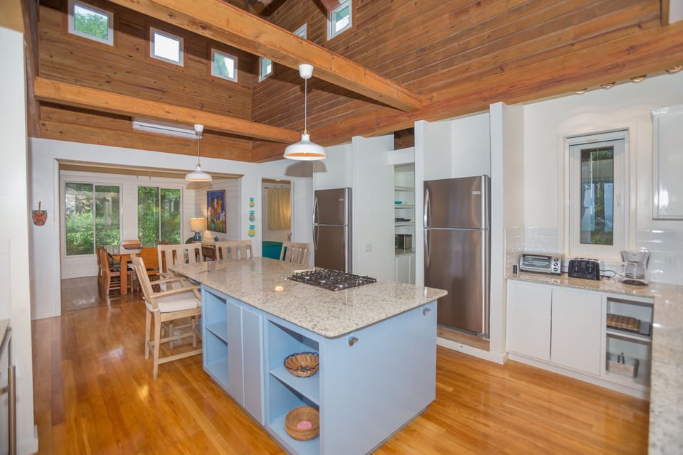 Kitchen island