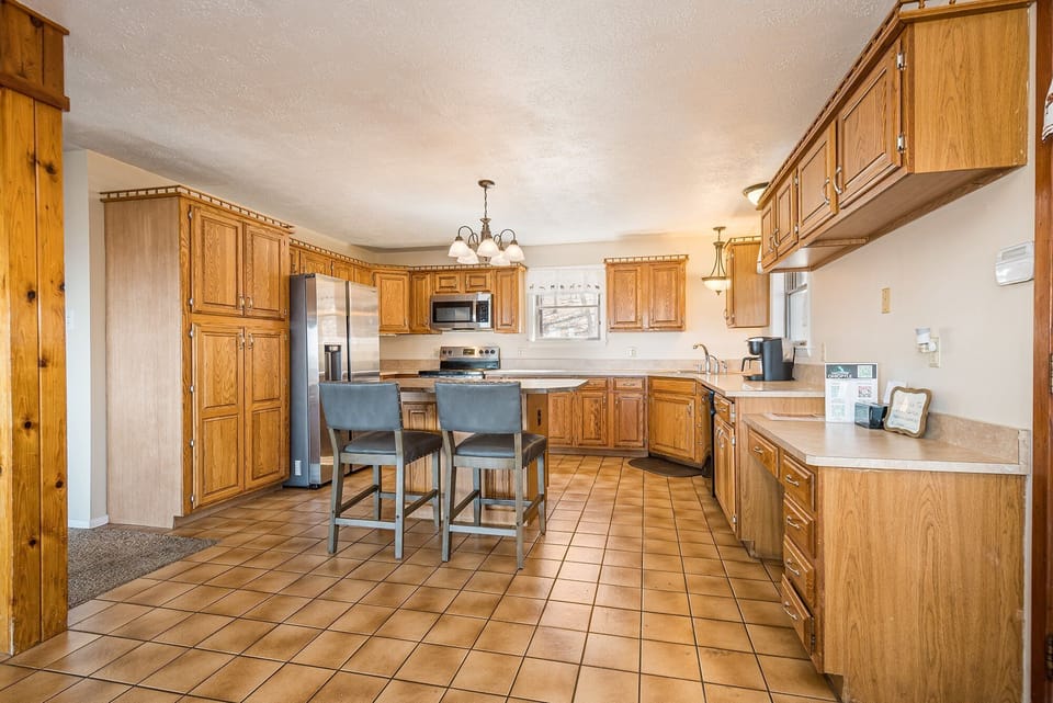 Spacious Kitchen & Dining Area