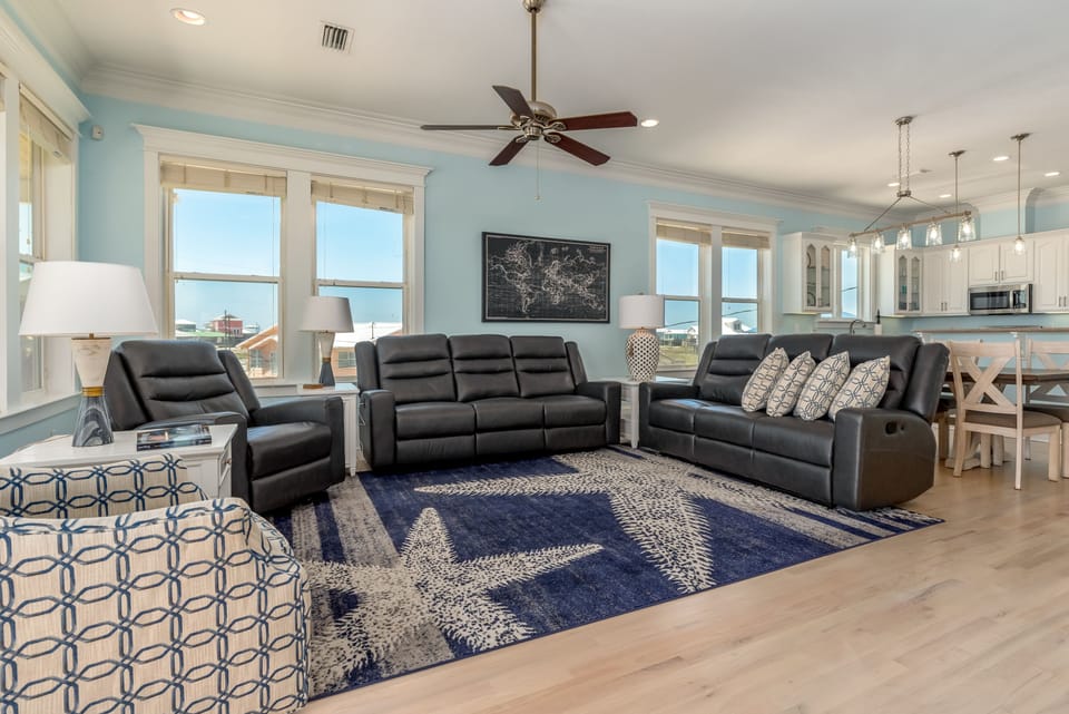 comfy sofas, open floor plan