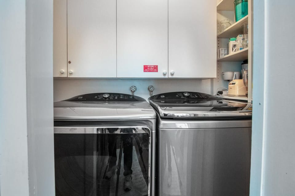 Spacious Laundry room