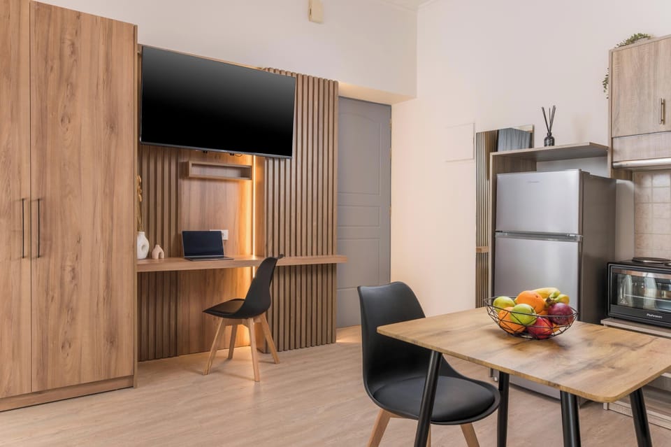 Superior Studio With Two Balconies | Television