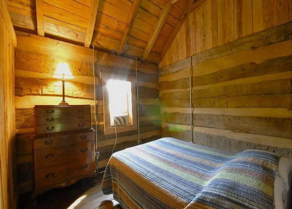 Experience the beauty of the Laurel Highlands. Book your mountain getaway today.
We offer the most unique collection of vacation homes in Laurel Highlands. From a cozy couple's getaway to a sprawling 400-acre private retreat, we have the perfect accommodations for your destination getaway.