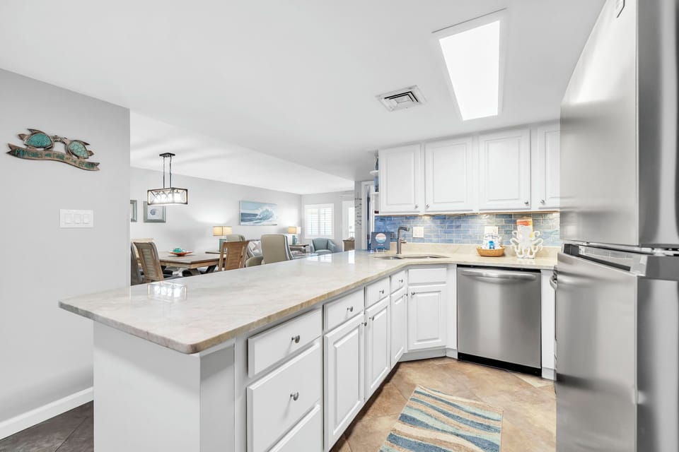 Kitchen entry