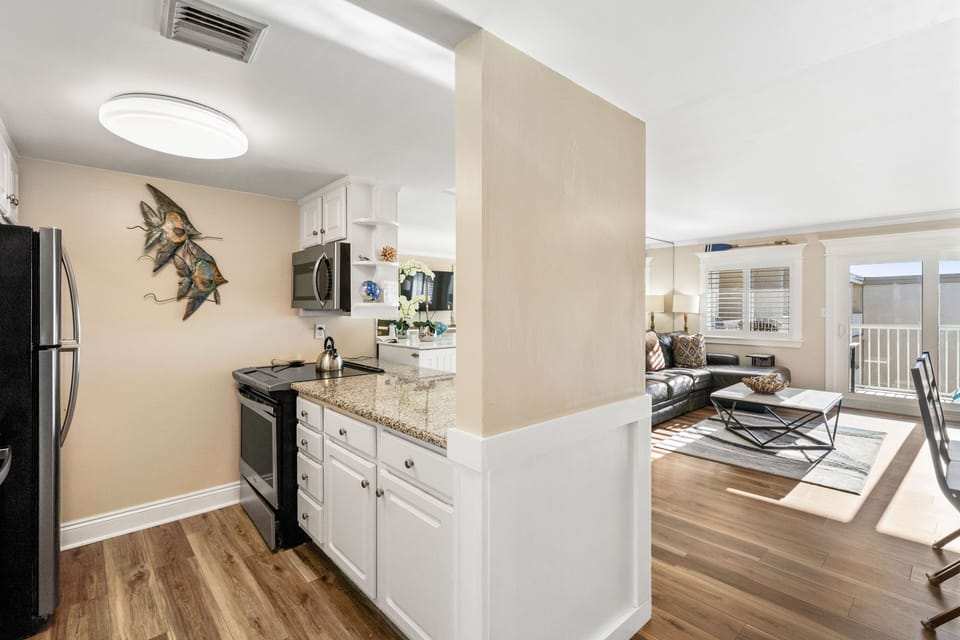 HSRC 712 Kitchen/Living Area