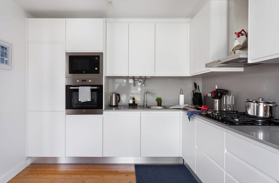Fully equipped Kitchen | Brand new appliances and kitchenware