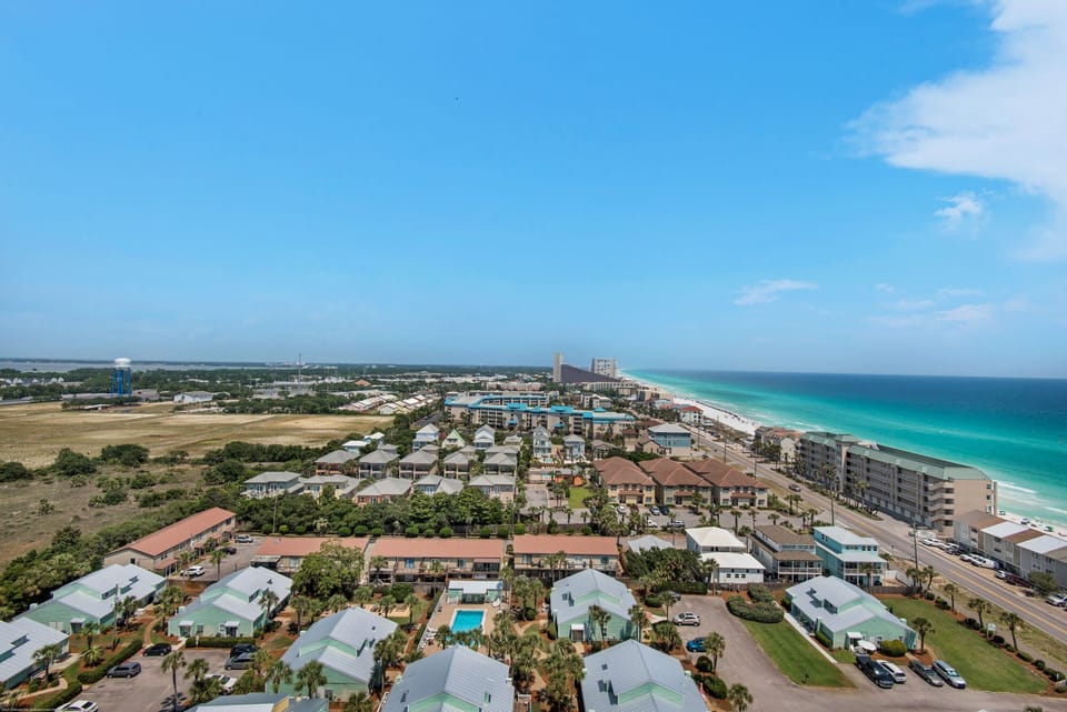 You can see for miles from the balcony!