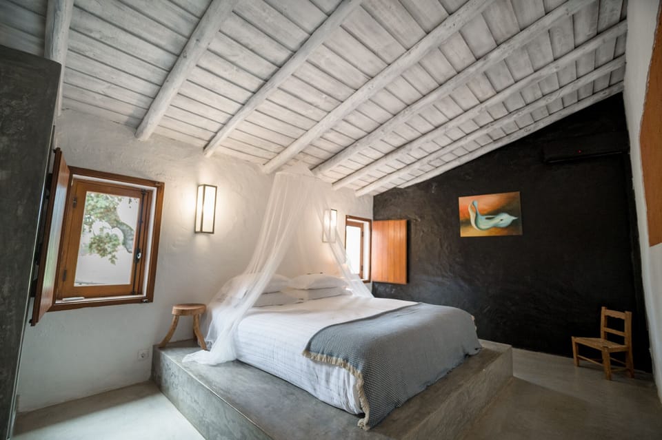 Superior Suite, Balcony | Iron/ironing board, cribs/infant beds, bed sheets