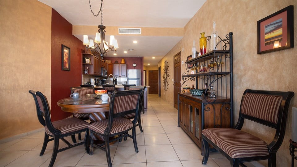 Dining room view (seating for 6 at table, 3 barstools)