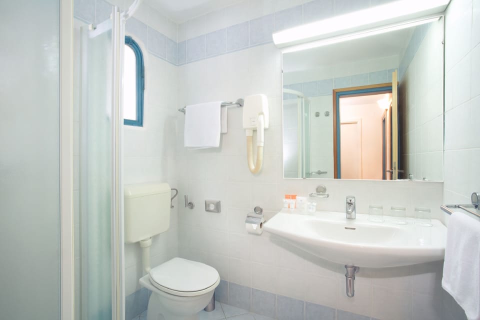 Classic Villa  | Bathroom | Towels
