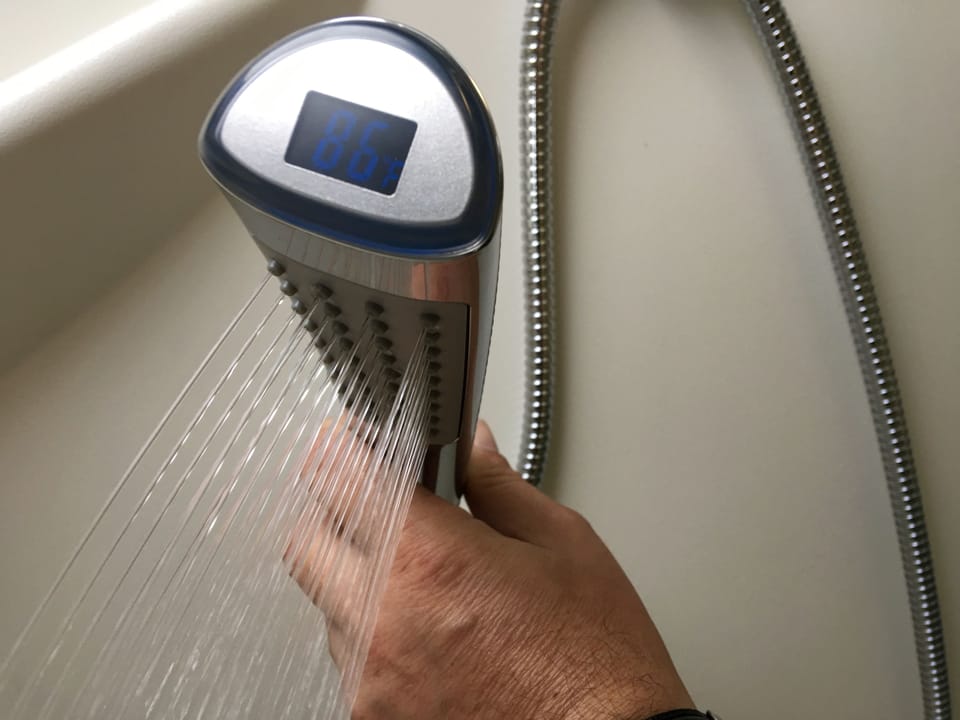 Honeymoon Mobile Home, 1 Bedroom | Bathroom shower