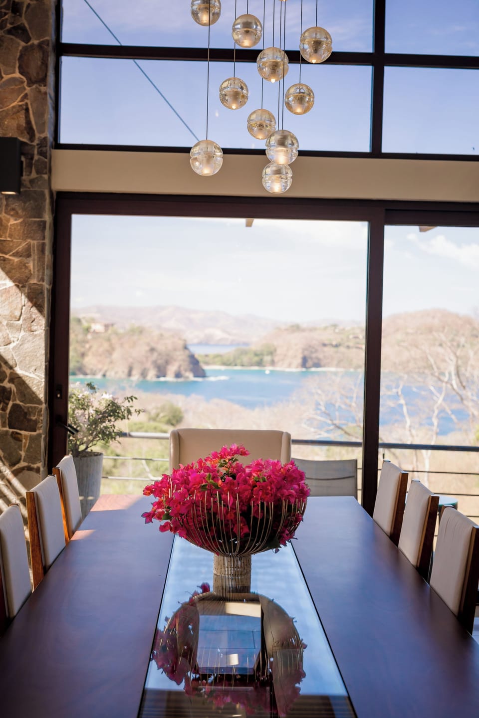 Dining room feature