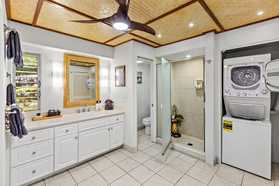 Spacious Bathroom with Washer Dryer, Walk-in Shower