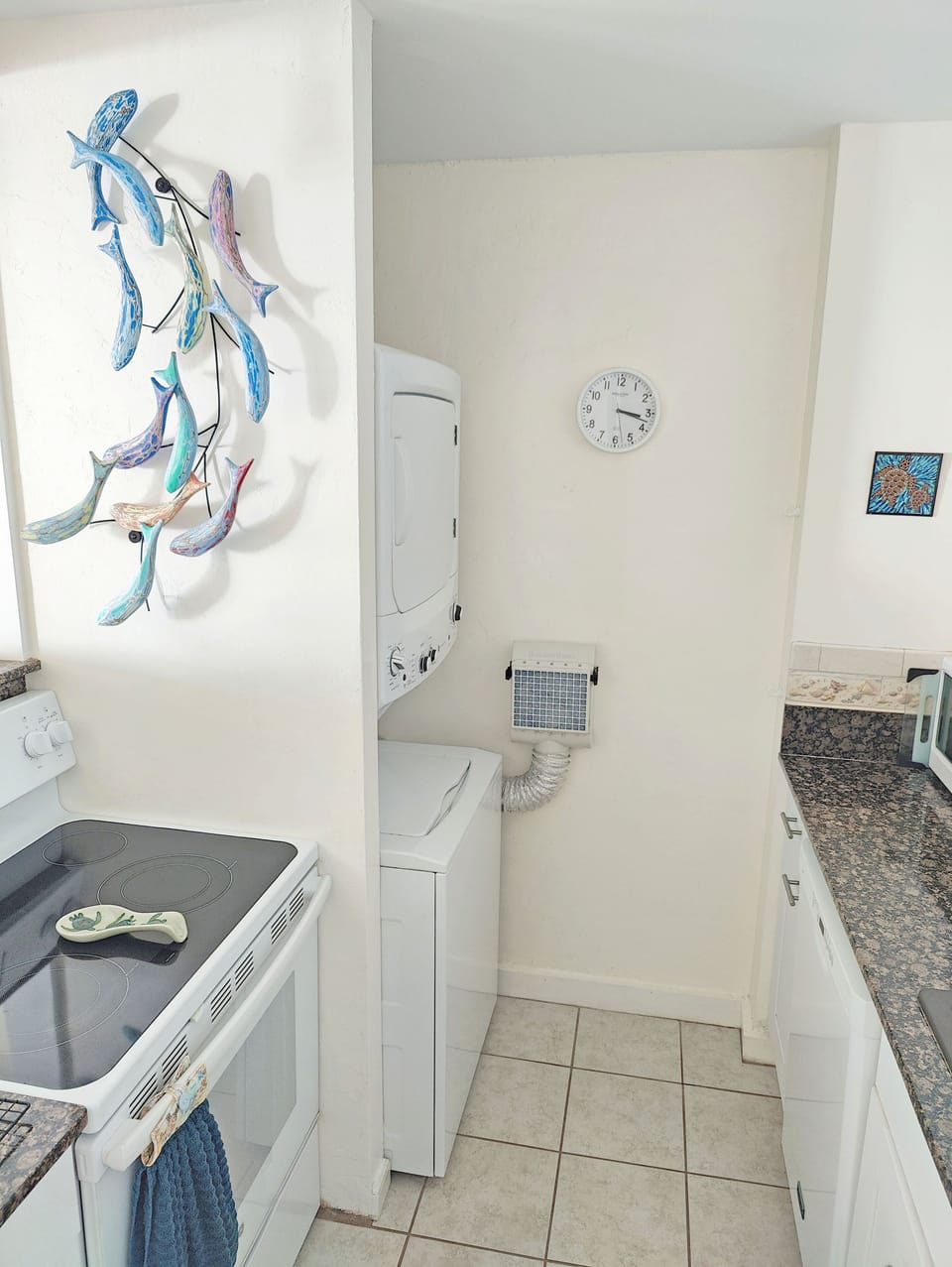 Washer/Dryer in convenient location