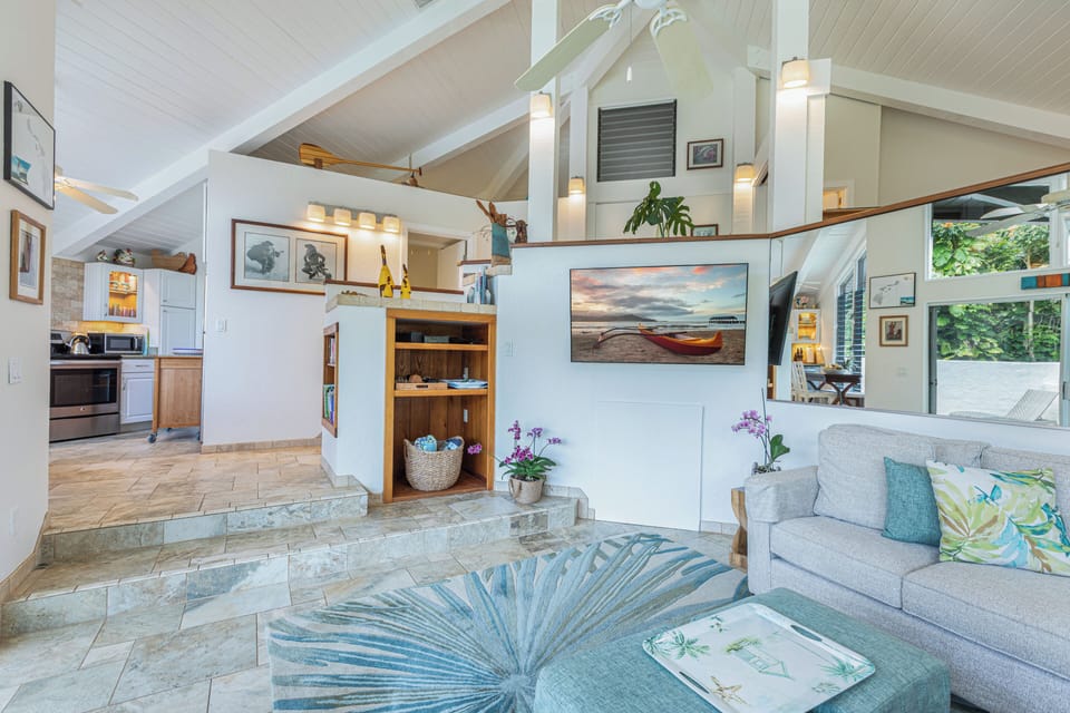 Living area has flat screen TV for entertainment