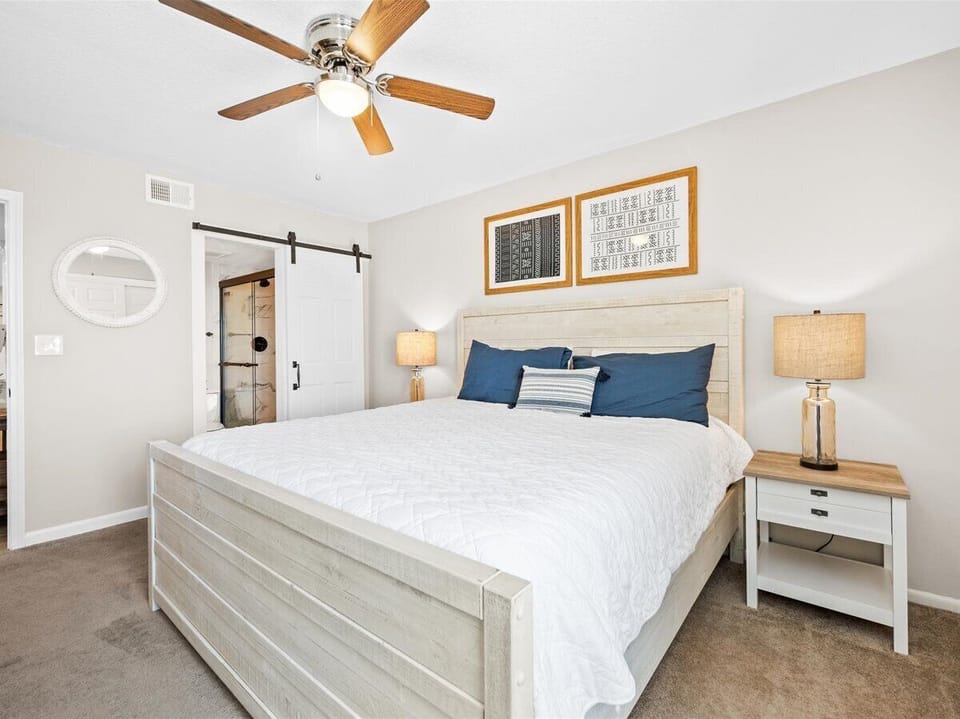 HSRC 207 Master Bedroom And En Suite