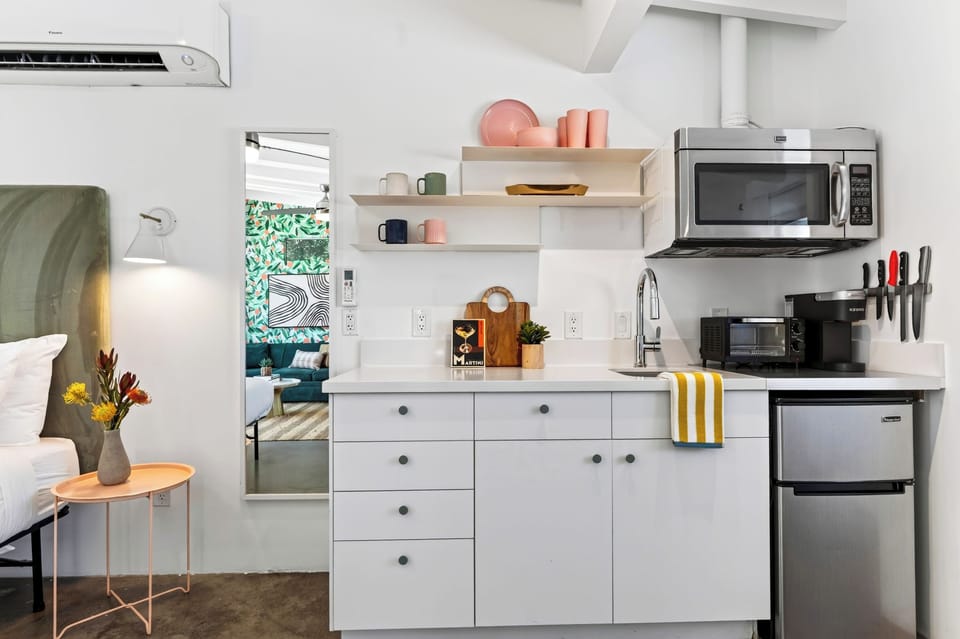 The Rosalie Room 3's kitchenette.
