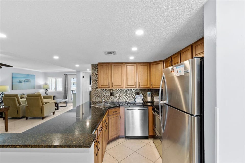 HSRC 508 Kitchen With Stainless Steel Appliances