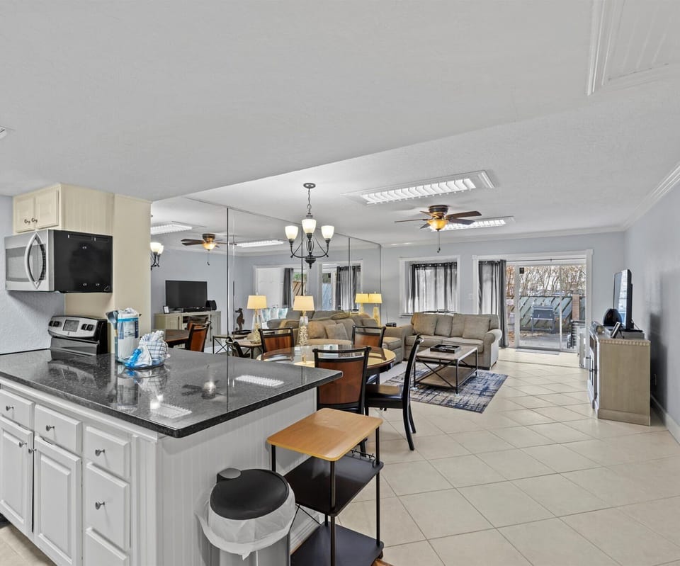 HSRC 1A Kitchen, Dining & Living Area View