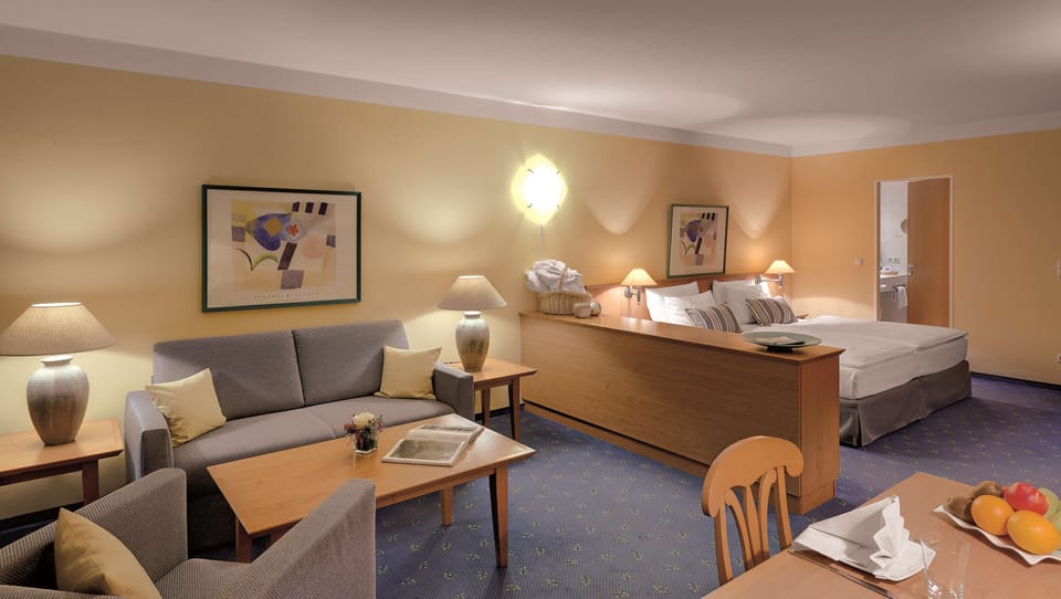 Suite, 1 Double Bed, Kitchenette (Cozy Sitting Corner) | Room amenity