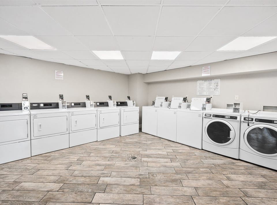 HSRC Fourth & Sixth Floor Laundry Facilities