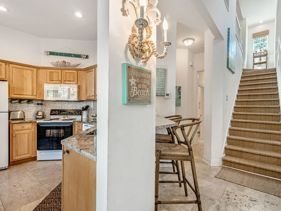 Kitchen/Breakfast Bar