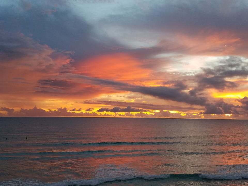The unbelievable beauty of the sunset by Freight's Bay.. relax and unwind