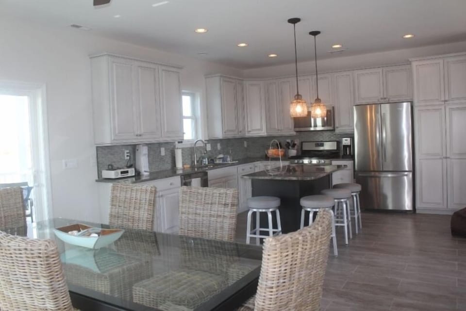 Dining Area/Kitchen