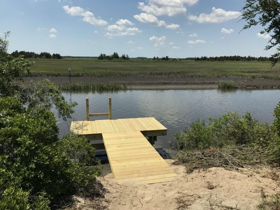 Dock