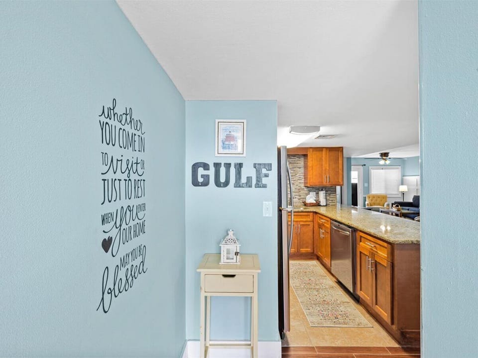 HSRC 510 Unit Entrance / Kitchen