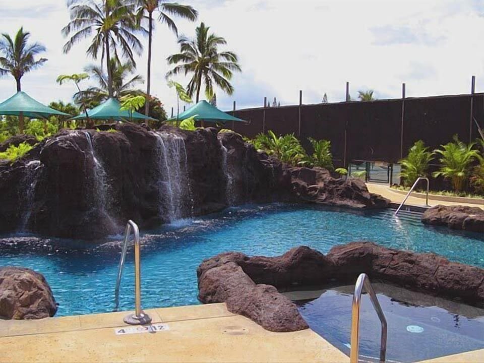 The Cliffs Pool