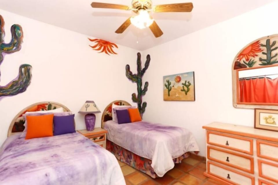 Family Townhome, 4 Bedrooms | 1 bedroom, free WiFi, bed sheets