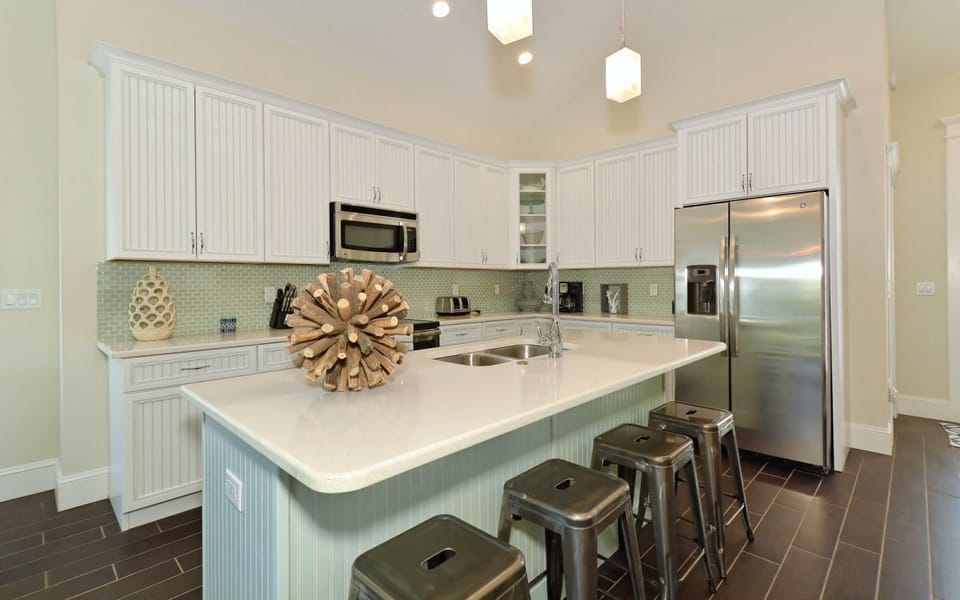Kitchen island seating for 4