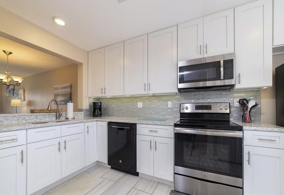 Sea Place 14245 -  Kitchen