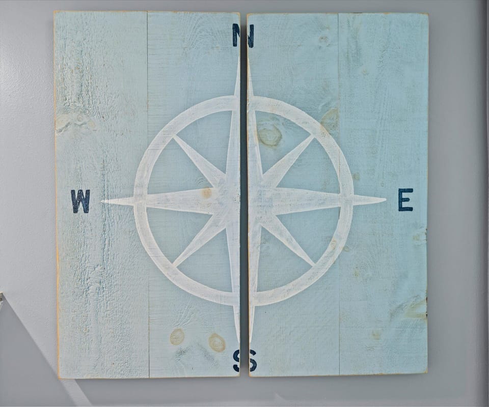 HSRC 210 Wall Decor