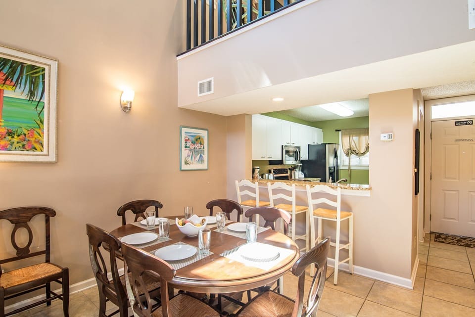 Dining Room Seating Area