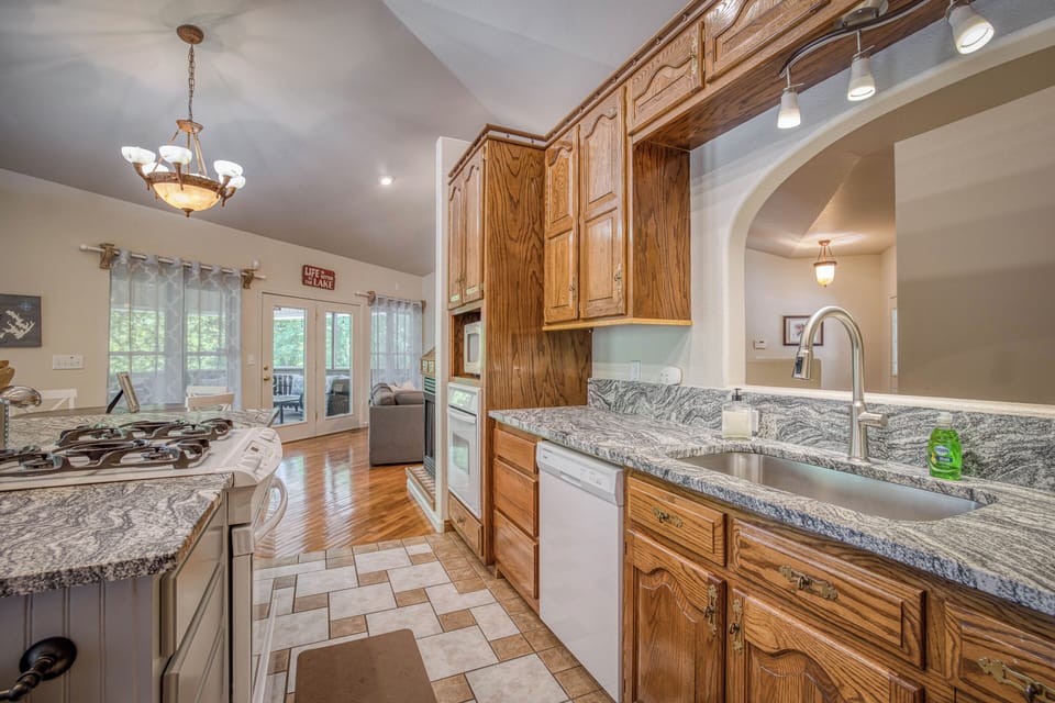 28-6091 Holiday Shores Ave-28