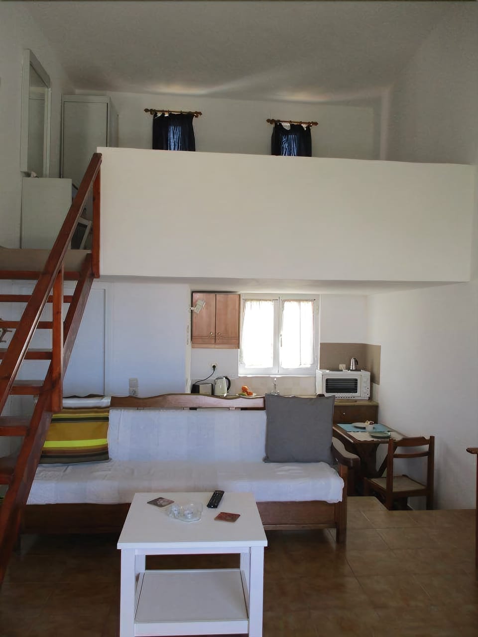 Standard Studio, Garden View, Mezzanine | Living area | Flat-screen TV